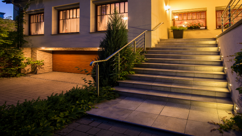 Top 3 Reasons to Consider Landscape Lighting in Palm Beach County, FL